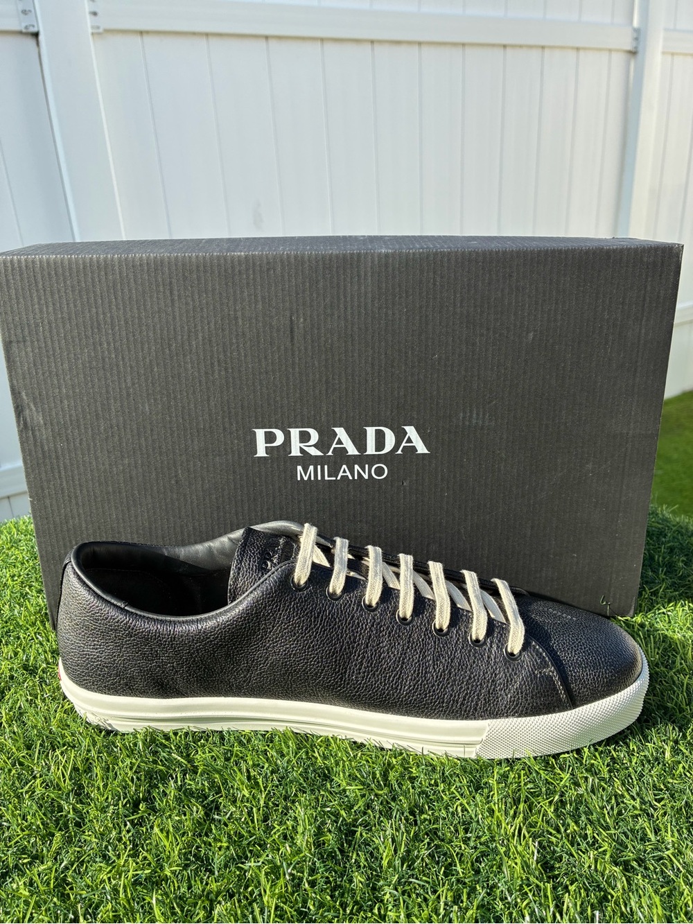 PRADA AGED-EFFECT BLACK PEBBLED LEATHER LOW-TOP SNEAKERS LOGO SZ US 11 UK 10 NEW - Picture 9 of 16